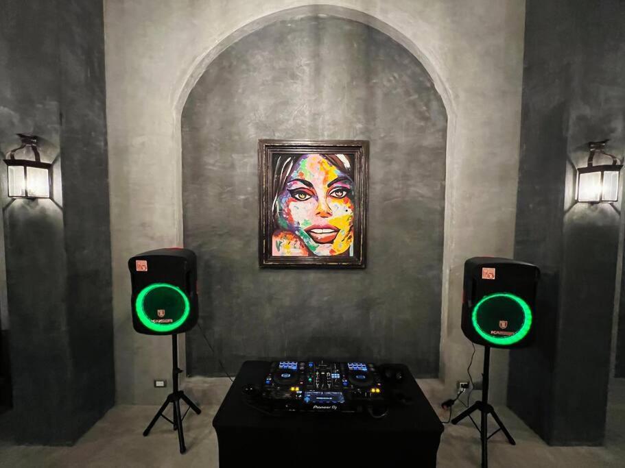 Villa Casa Halo - Mansion, Nightclub, Pool, Sonos, Gated, Staff *