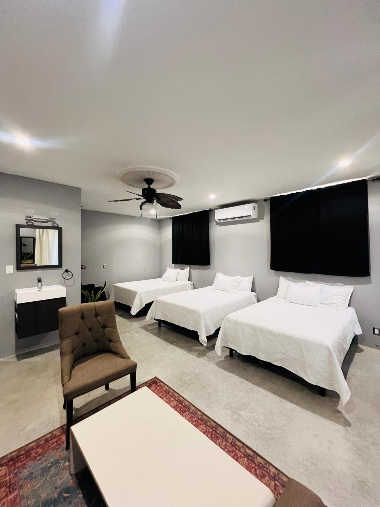 Villa Casa Halo - Mansion, Nightclub, Pool, Sonos, Gated, Staff
