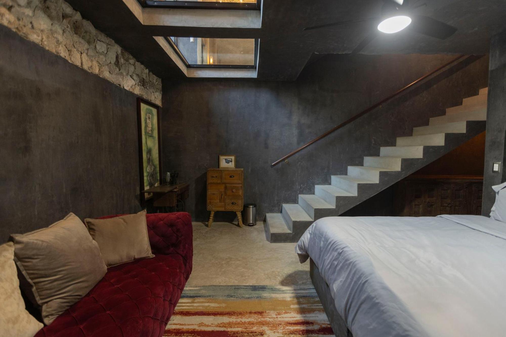 Casa Halo - Mansion, Nightclub, Pool, Sonos, Gated, Staff *